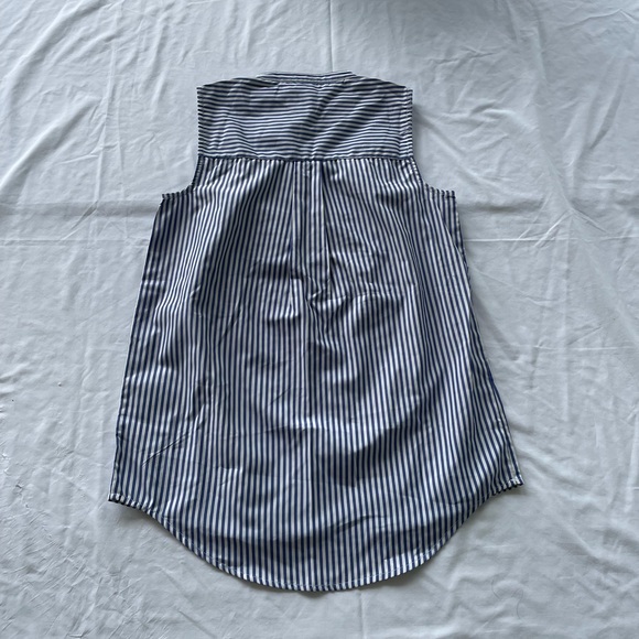 BNWT Tommy Hilfiger Striped, Sleeveless Blouse, XXS - Picture 2 of 3